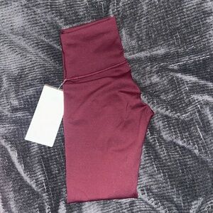 Lululemon Wunder Train HR 25’ size 4